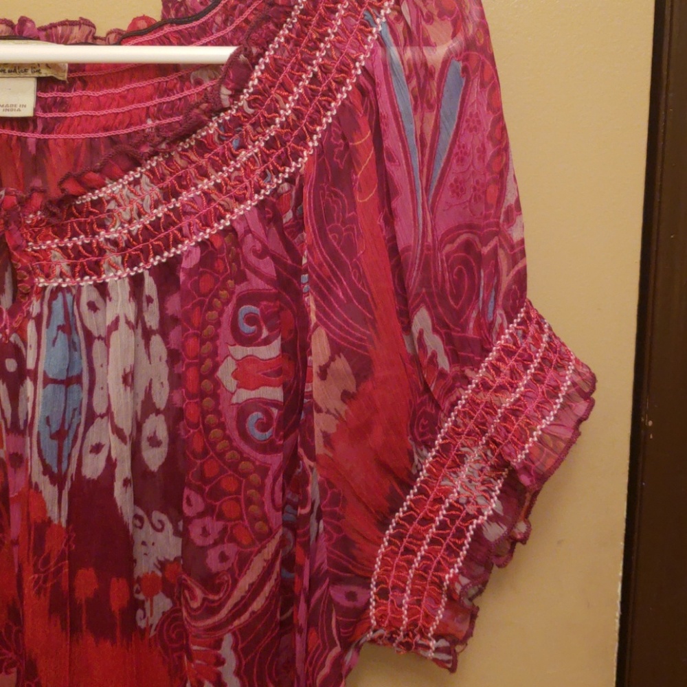 Ruby Red Blouse♡ - Picture 3 of 4